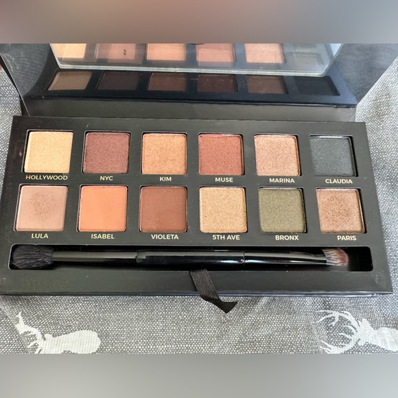 Anastasia Beverly Hills Other - Anastasia Beverly Hill Master Palette by Mario